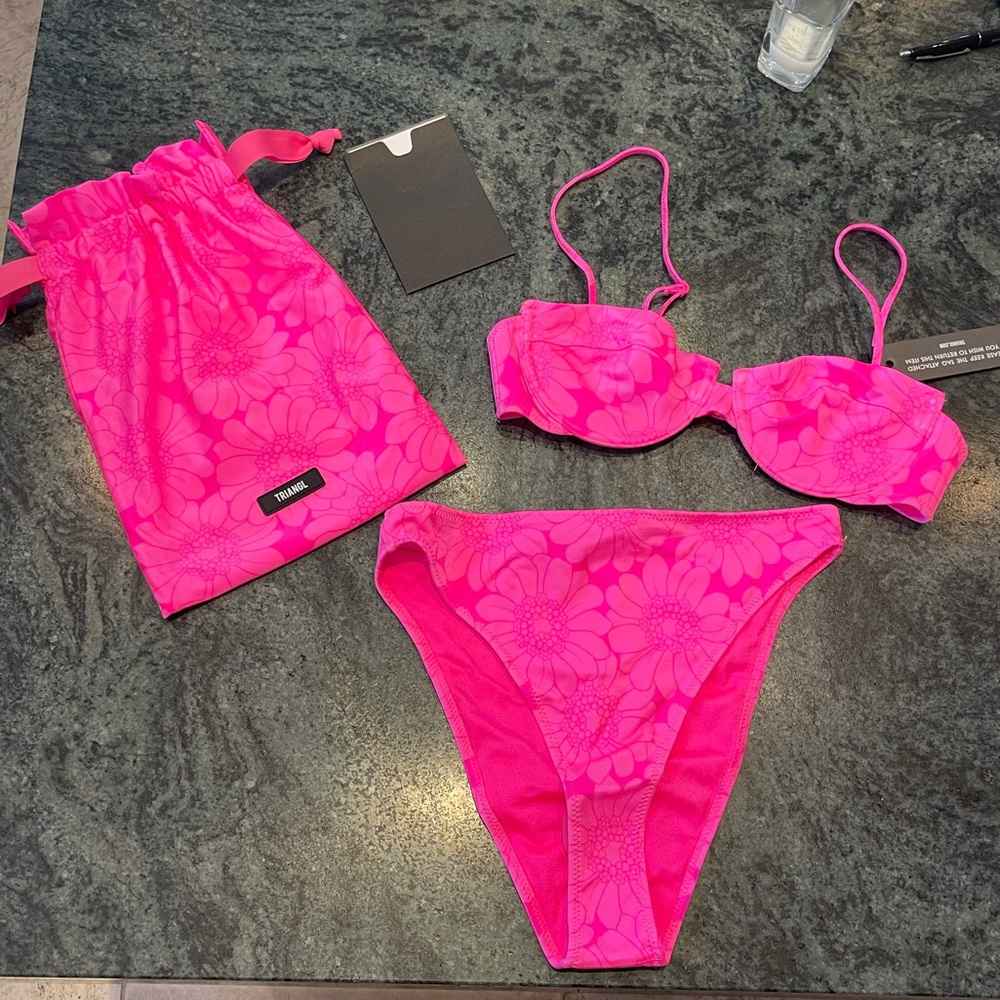 PINK TRIANGL BIKINI